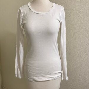 J Crew Perfect Tee White Long Sleeves Crew Neck Medium